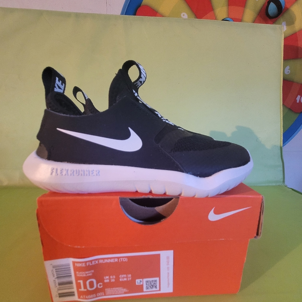 Nike Toddler sneakers size 10